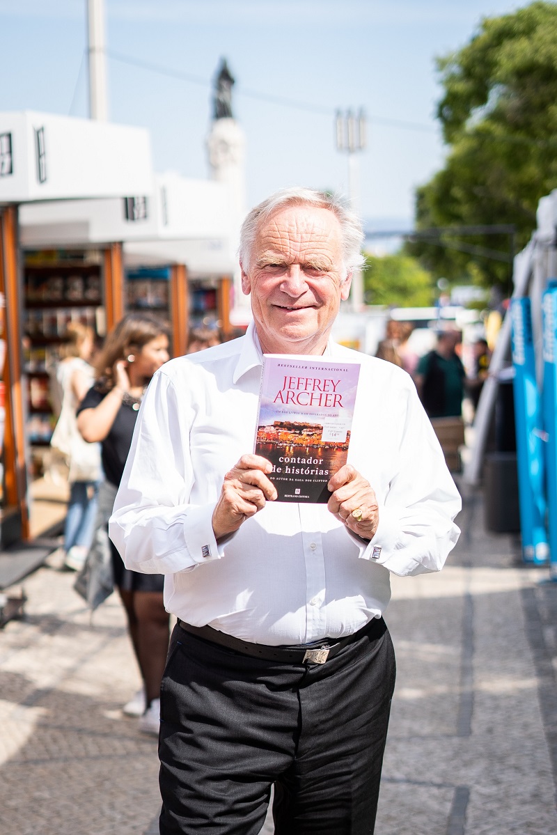 Jeffrey Archer Feira do Livro 02Julho19 baixa 094