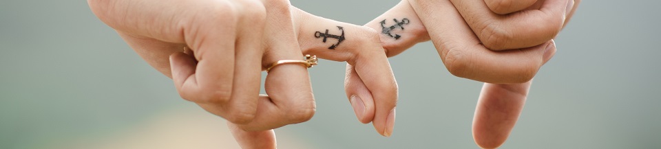 anchor couple fingers friends 38870