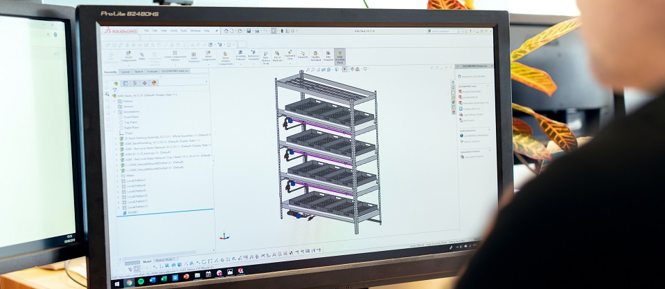 engineer designing vertical farm 3912948