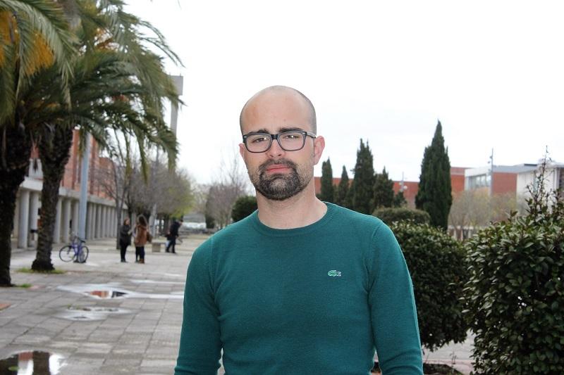 O autor do E01 o designer Emanuel Oliveira